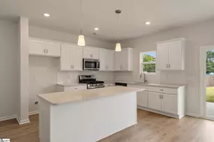 2120 Mayberry Dr, Spartanburg, SC 29301 - Photo 10