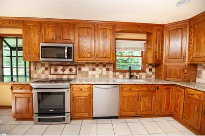 100 Shenandoah Drive, Spartanburg, SC 29301 - Photo 16