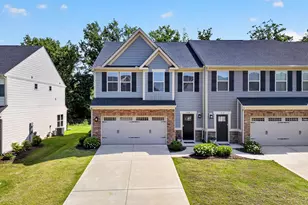 514 Martin Crk Dr, Simpsonville, SC 29680 - Photo 2