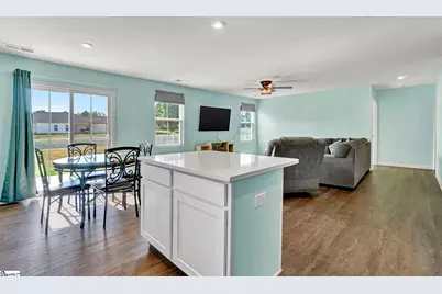220 Highland Station Drive, Clinton, SC 29325 - Photo 10