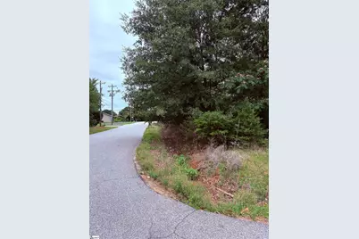 802 Mike Circle, Spartanburg, SC 29303 - Photo 6