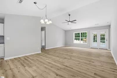 113 Midwood Road, Travelers Rest, SC 29690 - Photo 4