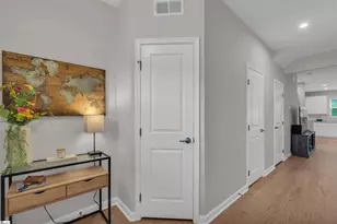 320 Hunt Glenn Ct, Greer, SC 29650 - Photo 4