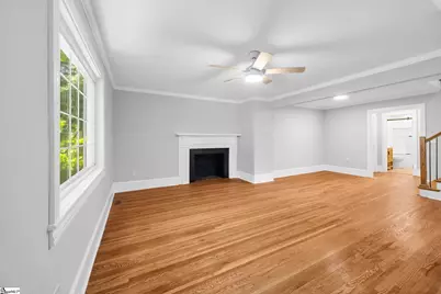 8 Amherst Avenue, Greenville, SC 29605 - Photo 4