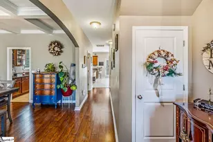235 Castleton Cir, Boiling Springs, SC 29316 - Photo 6