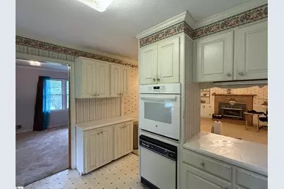 3855 Maid Marion Lane, Spartanburg, SC 29302 - Photo 12