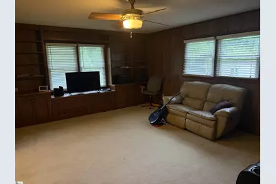 3855 Maid Marion Lane, Spartanburg, SC 29302 - Photo 10