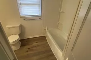 104 Hunter St, Abbeville, SC 29620 - Photo 8