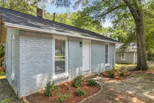 102 Helen St, Spartanburg, SC 29301 - Photo 2