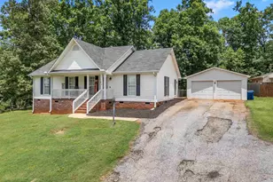 315 Double Bridge Rd, Boiling Springs, SC 29316 - Photo 2