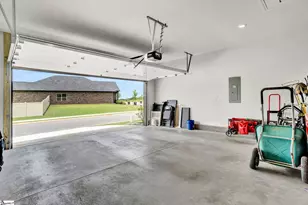 106 Red Holw Rd, Simpsonville, SC 29681 - Photo 34