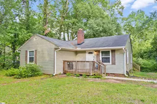 104 Carolyn Dr, Spartanburg, SC 29306 - Photo 2