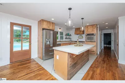 508 Forest Drive, Landrum, SC 29356 - Photo 10