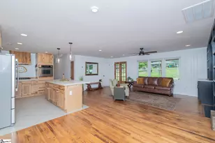 508 Forest Dr, Landrum, SC 29356 - Photo 6