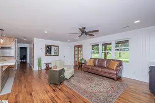 508 Forest Dr, Landrum, SC 29356 - Photo 8