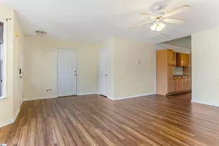 400 Panther Ct, Greer, SC 29651 - Photo 6