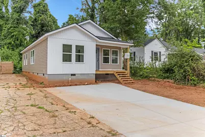 353 St Andrews Street, Spartanburg, SC 29306 - Photo 2