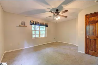 189 Caledonia Road, Landrum, SC 29356 - Photo 12