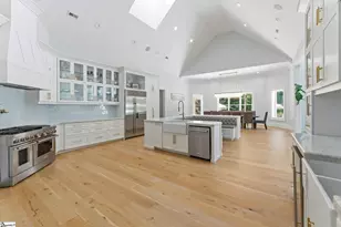 27 Clock Tower Ct, Belton, SC 29627 - Photo 8