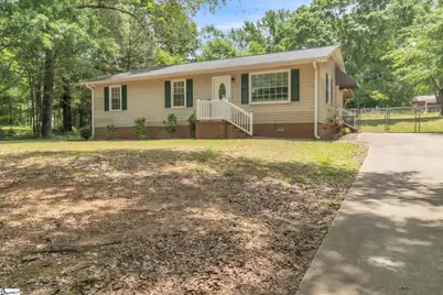 107 A Brookforest Drive, Belton, SC 29627 - Photo 2