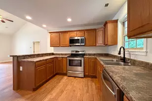 107 Trailing Ivy Ct, Lyman, SC 29365 - Photo 2