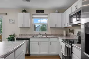 220 Brooklane Ct, Easley, SC 29642 - Photo 12