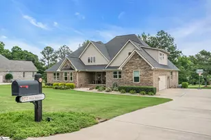 922 Wax Myrtle Ct, Greer, SC 29651 - Photo 2