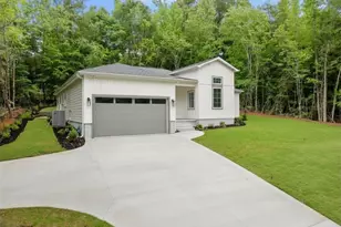 239 Camellia St, Westminster, SC 29693 - Photo 2