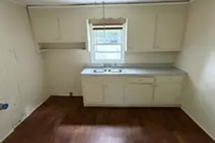 729 W Georgia St, Woodruff, SC 29388 - Photo 4