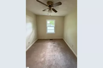 729 W Georgia Street, Woodruff, SC 29388 - Photo 6