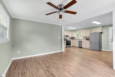 203 Shands Street, Clinton, SC 29325 - Photo 6
