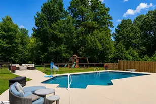 211 Duke St, Ninety Six, SC 29666 - Photo 16