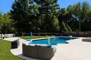 211 Duke St, Ninety Six, SC 29666 - Photo 12