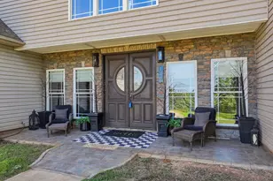 142 W Waters Edge Ln, West Union, SC 29696 - Photo 8