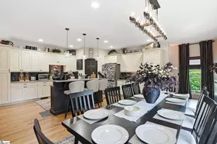 142 W Waters Edge Ln, West Union, SC 29696 - Photo 36