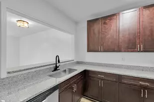 233 N Main St, Greenville, SC 29601 - Photo 18