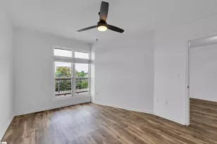 233 N Main St, Greenville, SC 29601 - Photo 8