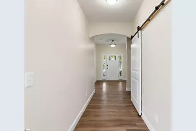 382 W Darby Road, Greenville, SC 29609 - Photo 4