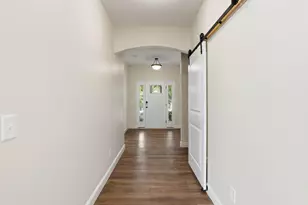 382 W Darby Rd, Greenville, SC 29609 - Photo 4