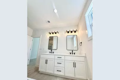 960 Goodjoin Road, Campobello, SC 29322 - Photo 14