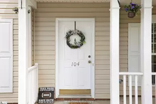 104 Rolling Oak Dr, Easley, SC 29642 - Photo 2