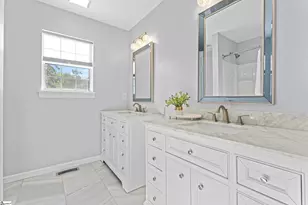 151 E Mountain Creek Rd, Greenville, SC 29609 - Photo 14