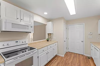 151 E Mountain Creek Road, Greenville, SC 29609 - Photo 8