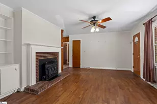 208 Shady Glen Dr, Greer, SC 29651 - Photo 4