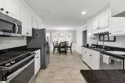 215 Bendingwood Circle, Taylors, SC 29687 - Photo 8