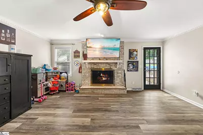 215 Bendingwood Circle, Taylors, SC 29687 - Photo 14