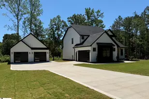 668 Flynn Rd, Greer, SC 29651 - Photo 4