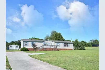 1390 1st Avenue, Starr, SC 29684 - Photo 2