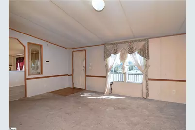 1390 1st Avenue, Starr, SC 29684 - Photo 4