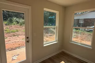 128 Barwood Cir, Greenville, SC 29611 - Photo 6